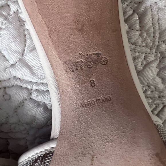 Coach: egg shell & canvas slip on kitten heels, very good condition size 8 - Picture 6 of 12